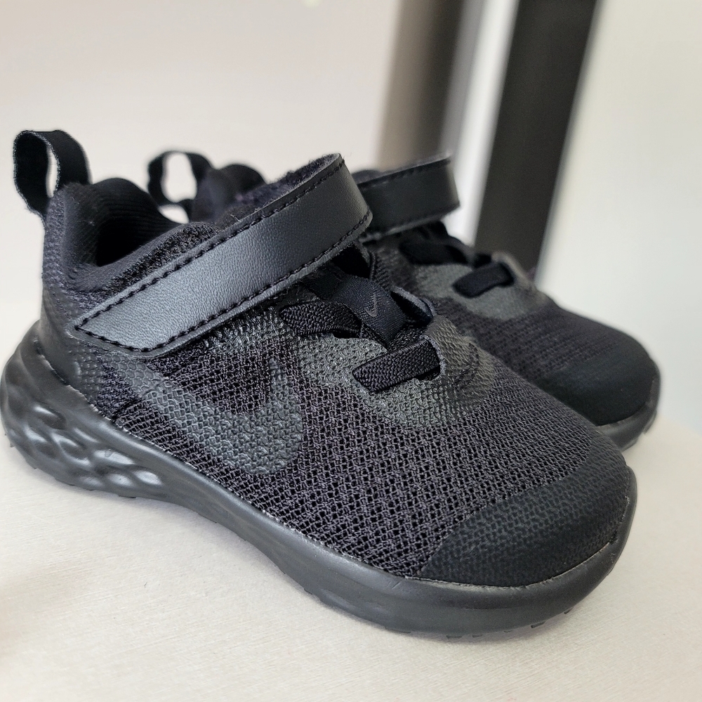 Nike revolution 6 Running Shoes toddler 5C